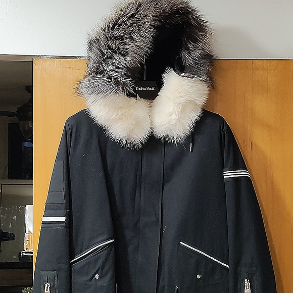 Parka coat, with real Fox collar, brought at Macy's The Fur Vault. - Picture 1 of 4